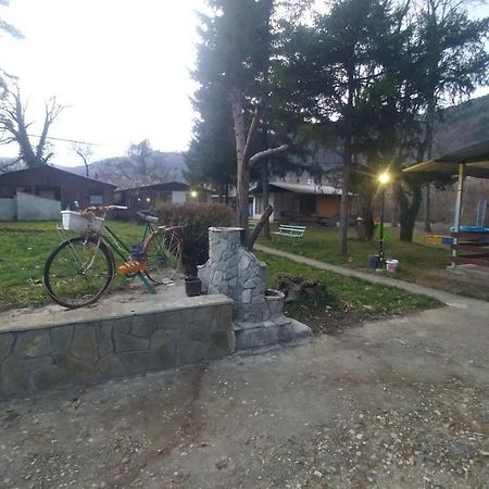 Къща За Гости Дъга Cherni Osum Bagian luar foto